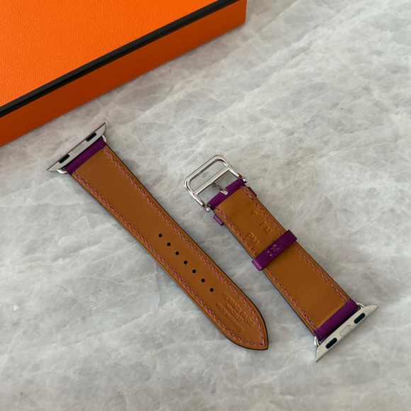 Hermes Apple Watch Anemone Fuschia Leather Band Silver Hardware 40mm Single Tour - Picture 3 of 12